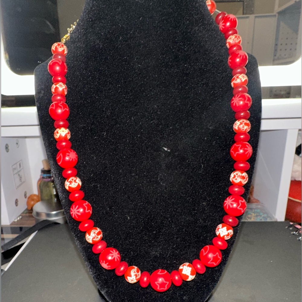 Elegant Red Beaded Necklace